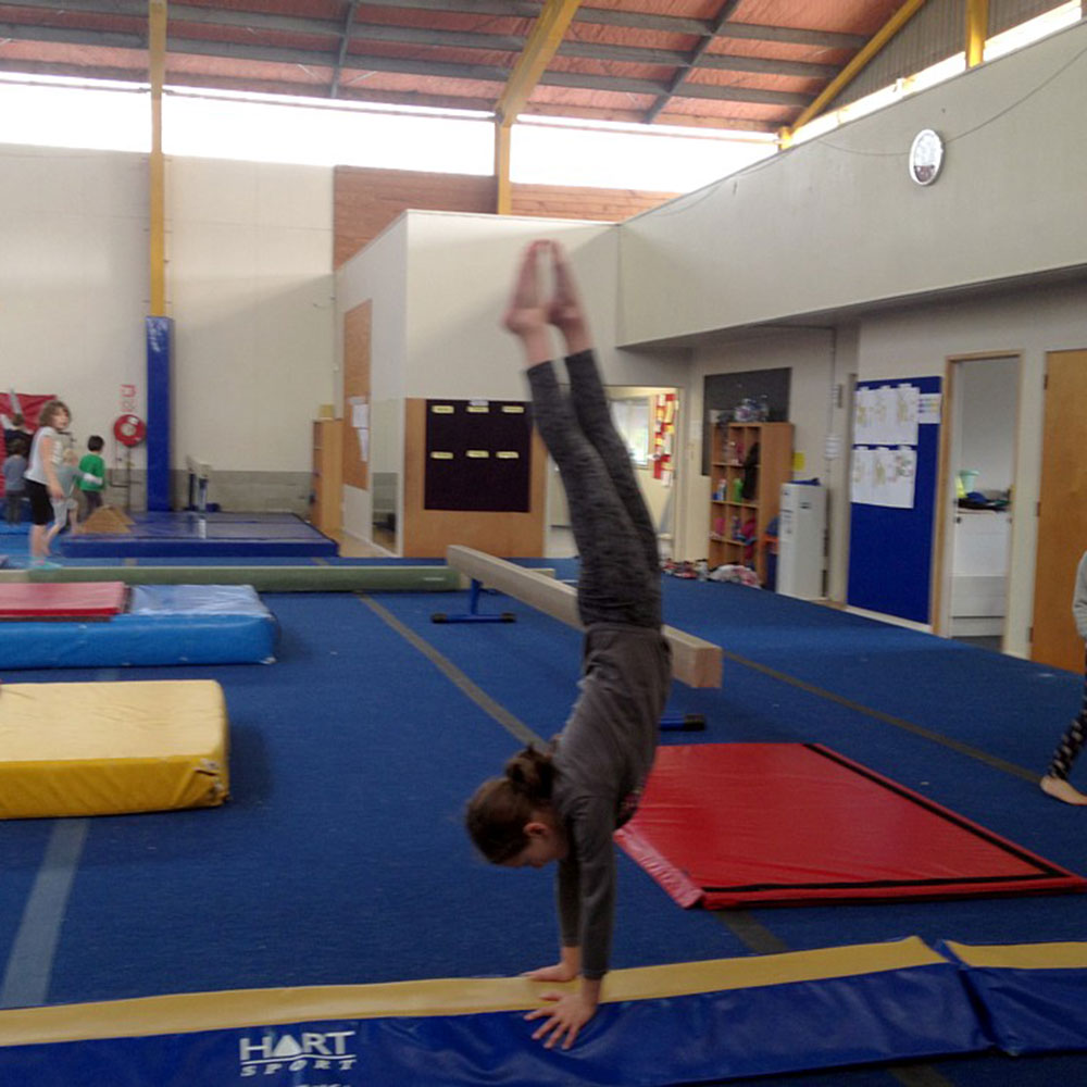 Beginner Girls 10+ years & Teen Gymnastics